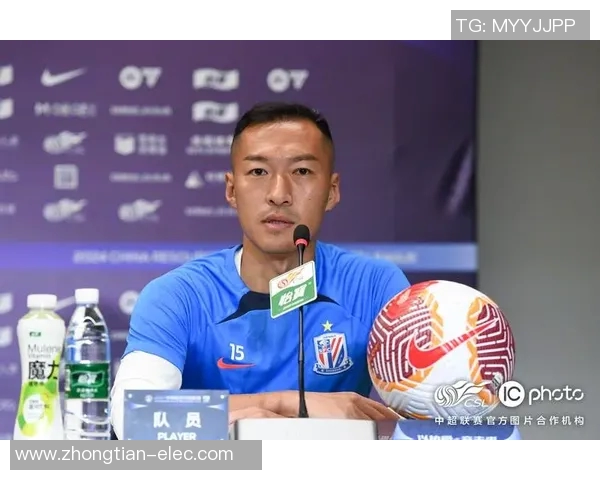 成都足球队在邀请赛积分榜上以71分稳居第一名展现强劲实力 成都足球队在邀请赛积分榜上以71分稳居第一名展现强劲实力