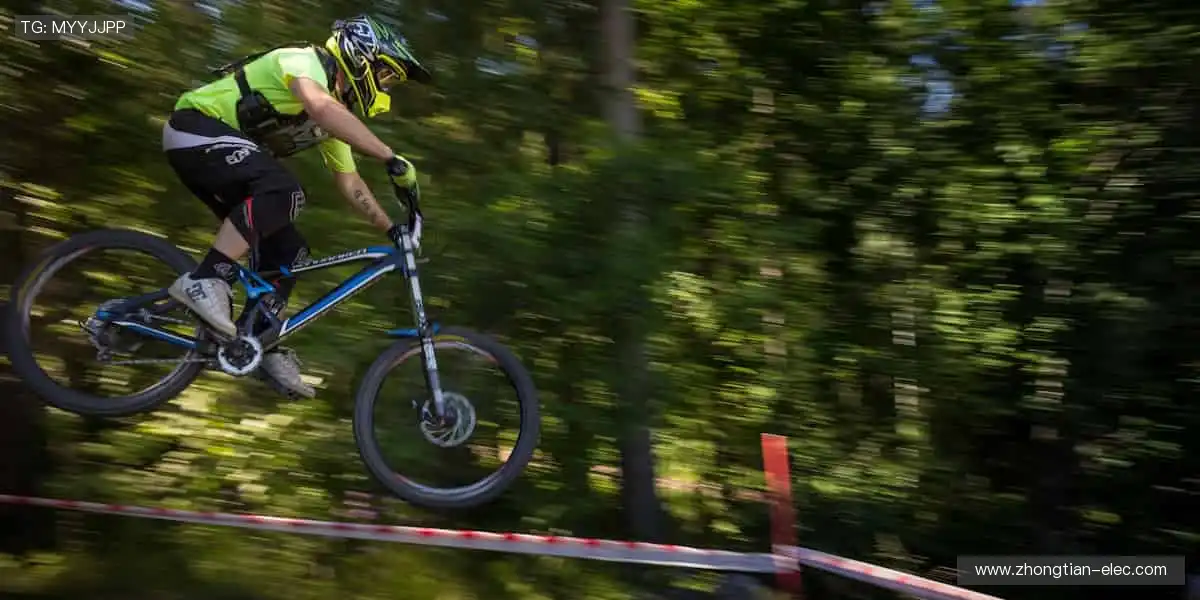 🚀速度与激情，赛场瞬息万变！🏃